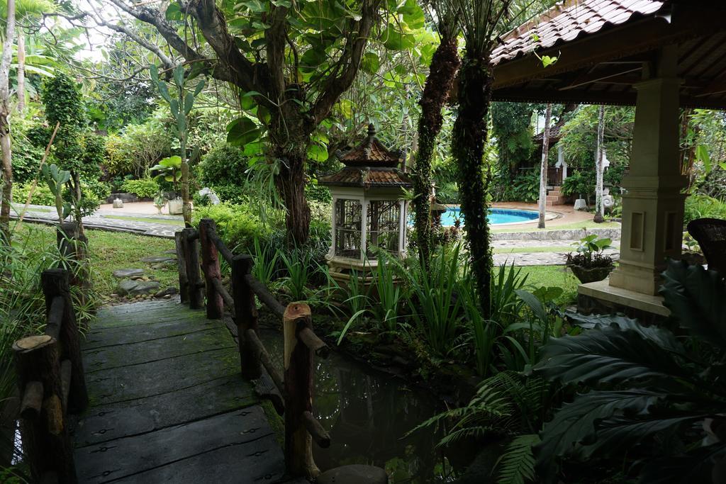 Gunung Paradis Retreat Munduk Buitenkant foto